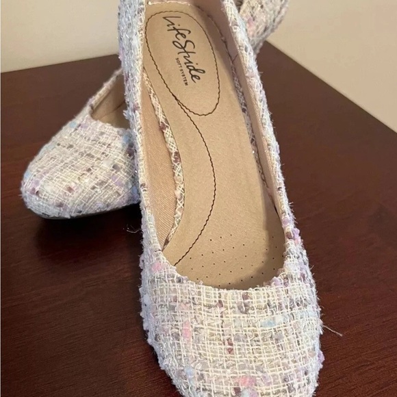 Life Stride Women's confetti  Tweed Flats - Cream and Pink - Picture 1 of 5